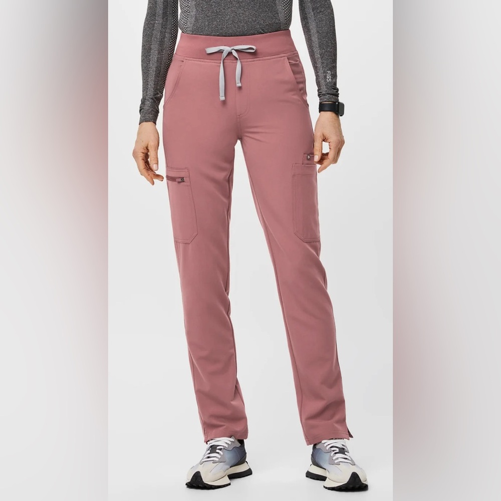FIGS High Waisted Yola Skinny Scrub Pants. Mauve. Size Large